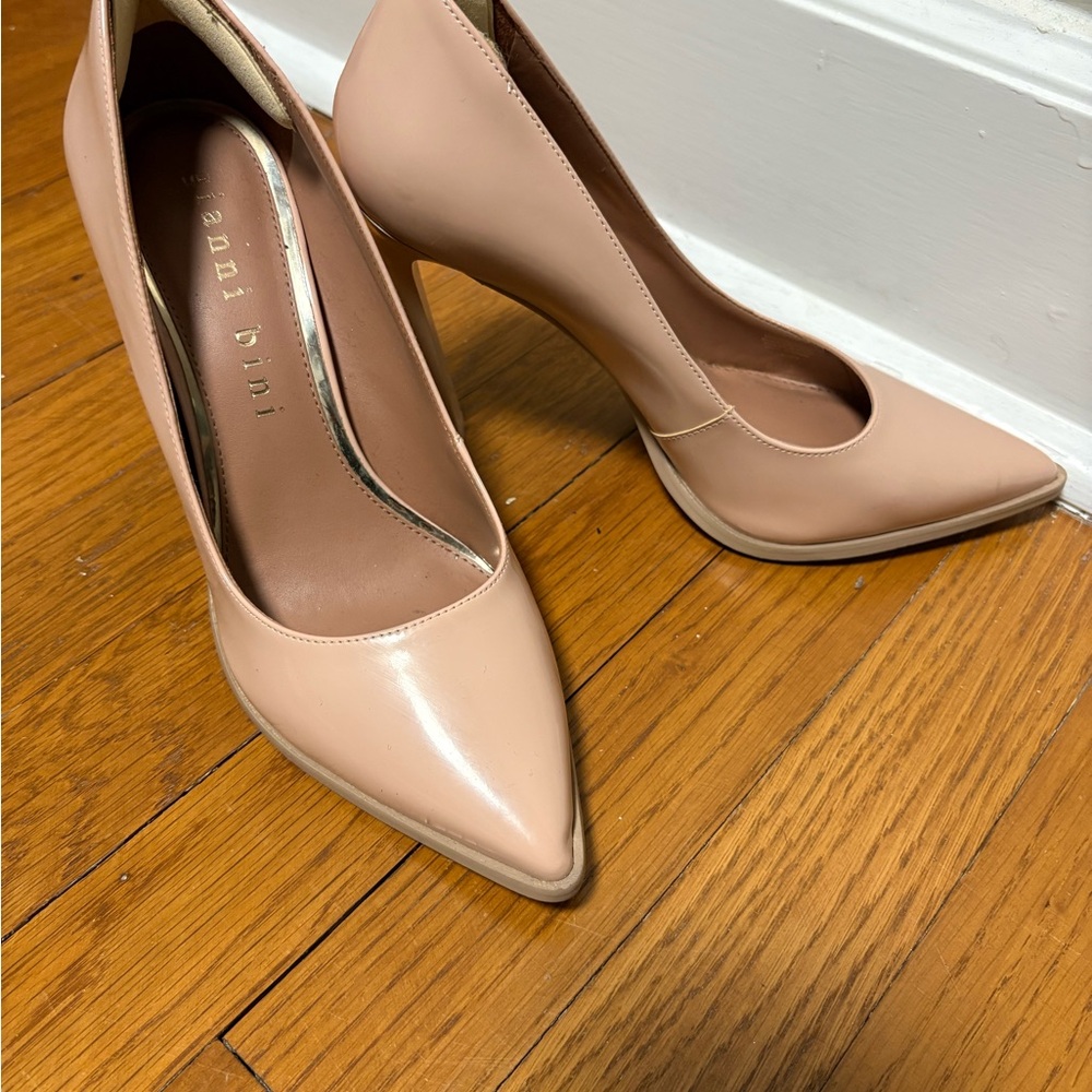 Gianni bini Nude Pointed Toe Pumps